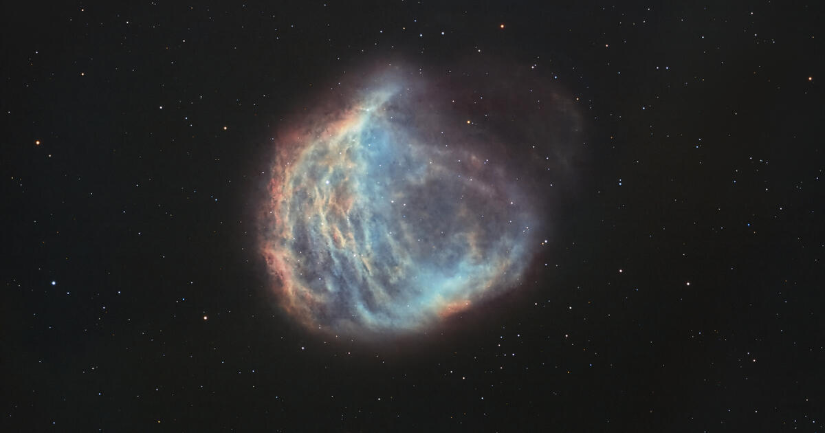 Abel 21 Medusa Nebula | Telescope Live